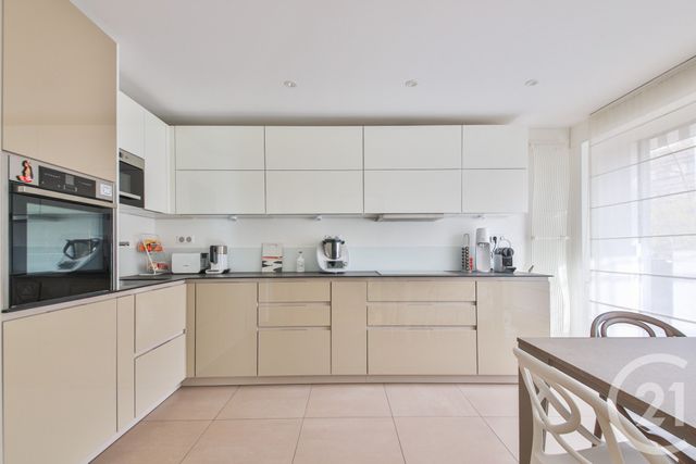 Appartement F4 à vendre - 4 pièces - 95,76 m2 - Paris - 75015 - ILE-DE-FRANCE