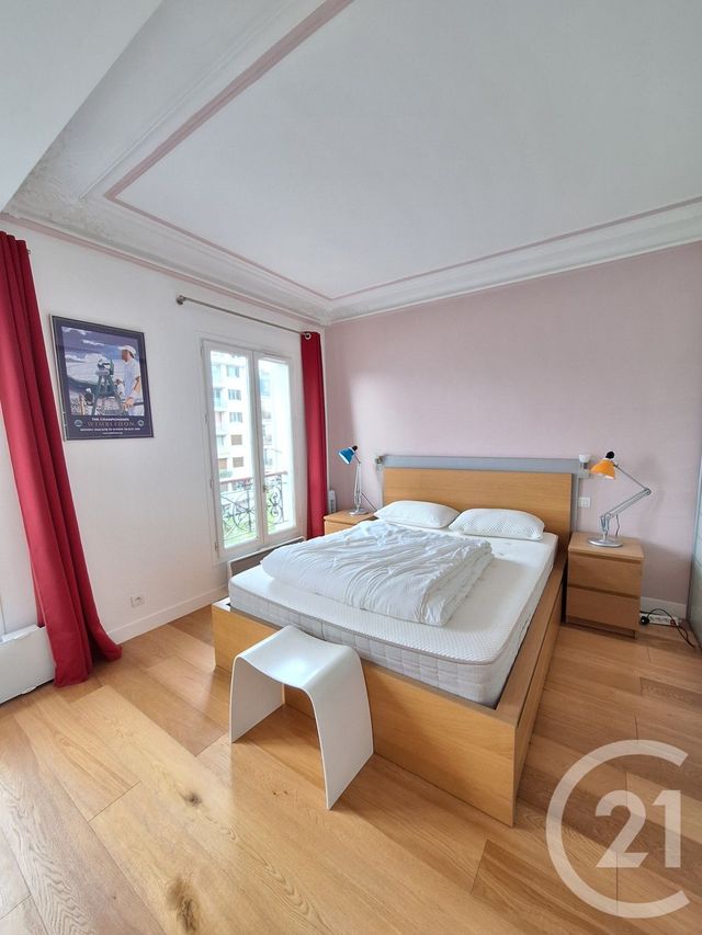 Afficher la photo en grand Appartement à louer - 2 pièces - 55,72 m2 - Paris - 75015 - ILE-DE-FRANCE