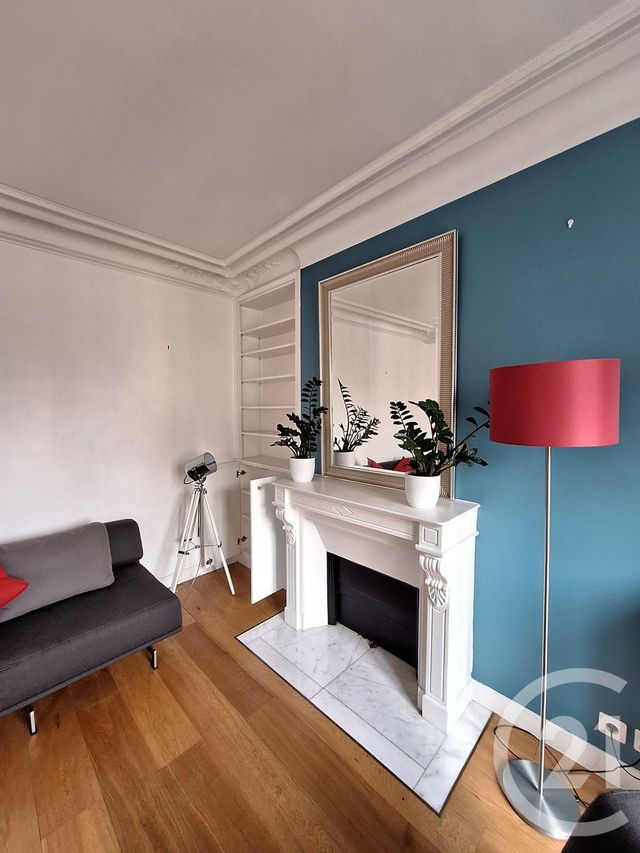 Afficher la photo en grand Appartement à louer - 2 pièces - 55,72 m2 - Paris - 75015 - ILE-DE-FRANCE