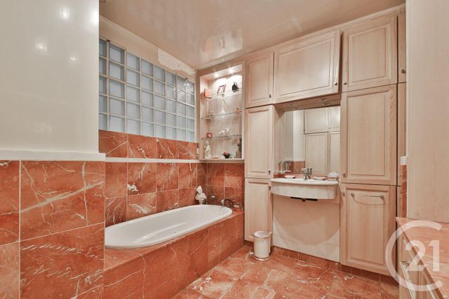 Appartement F6 &agrave; vendre - 6 pi&egrave;ces - 201,62 m2 - Paris - 75015 - ILE-DE-FRANCE