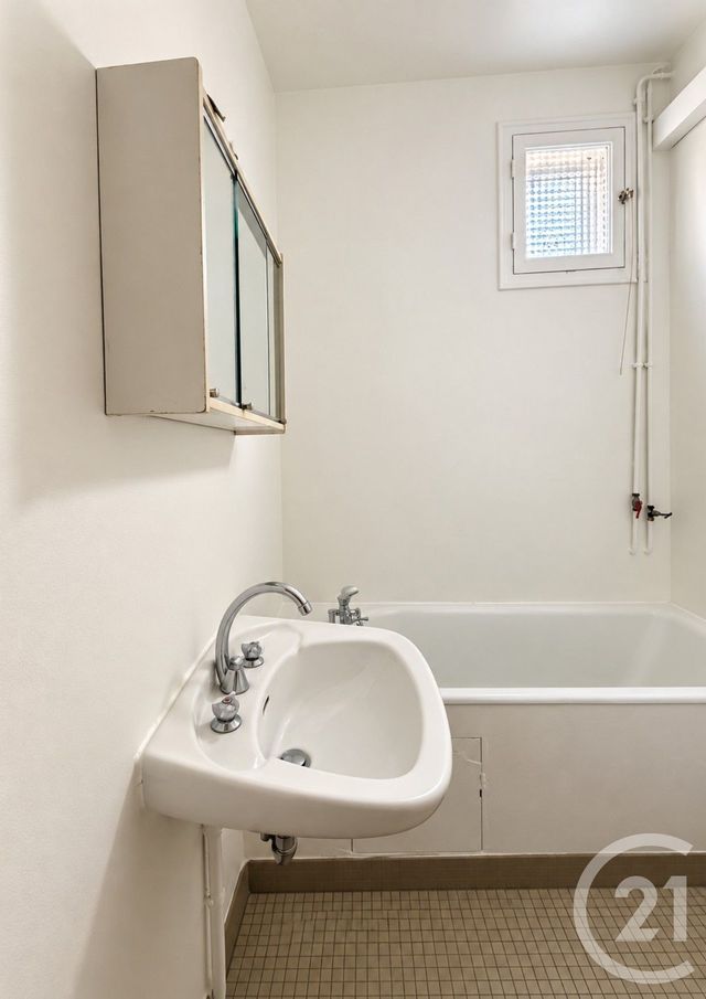 Appartement F3 &agrave; vendre - 3 pi&egrave;ces - 49,11 m2 - Paris - 75015 - ILE-DE-FRANCE