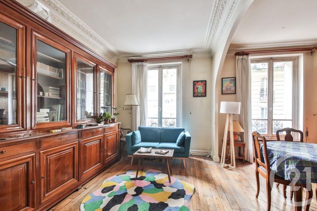  - PARIS - 