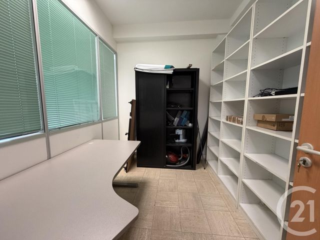 Appartement Local &agrave; vendre - 3 pi&egrave;ces - 45,62 m2 - Paris - 75014 - ILE-DE-FRANCE