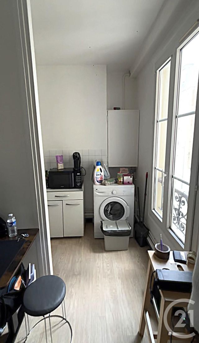  - PARIS - 