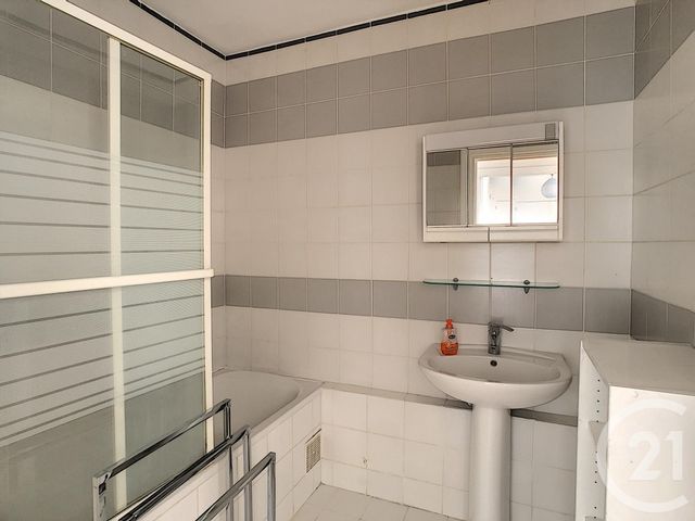 Appartement F2 &agrave; louer - 2 pi&egrave;ces - 46,87 m2 - Paris - 75015 - ILE-DE-FRANCE