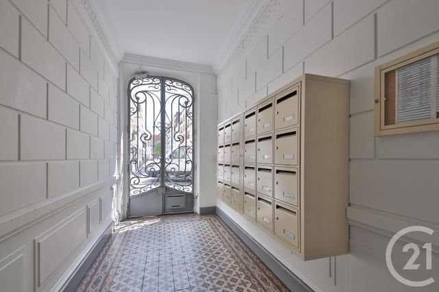 Afficher la photo en grand Appartement Duplex à vendre - 3 pièces - 70,03 m2 - Paris - 75014 - ILE-DE-FRANCE