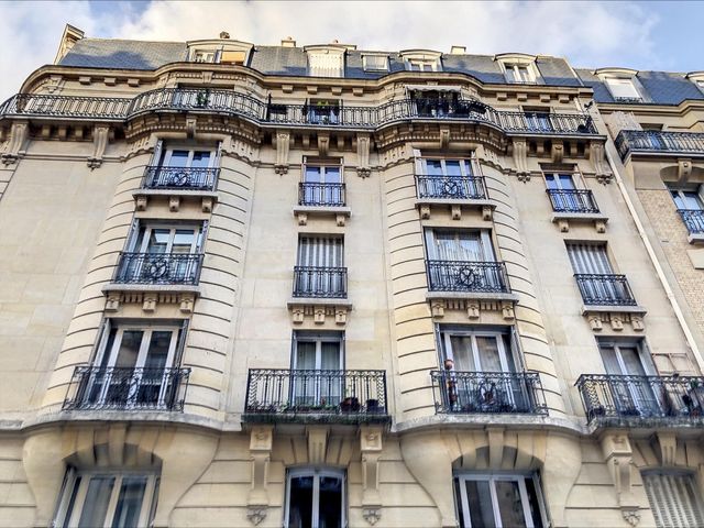  - PARIS - 