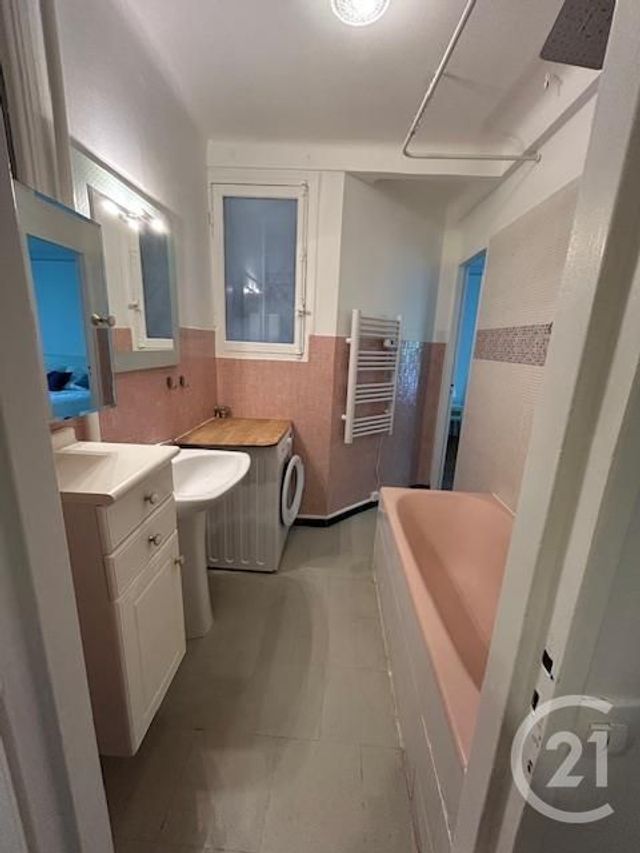 Appartement F2 &agrave; louer - 2 pi&egrave;ces - 39,88 m2 - Paris - 75015 - ILE-DE-FRANCE