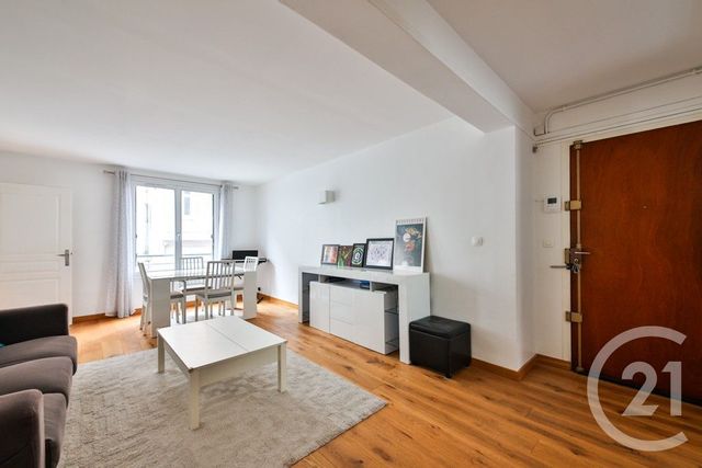 Appartement F4 à vendre - 4 pièces - 69,09 m2 - Paris - 75015 - ILE-DE-FRANCE