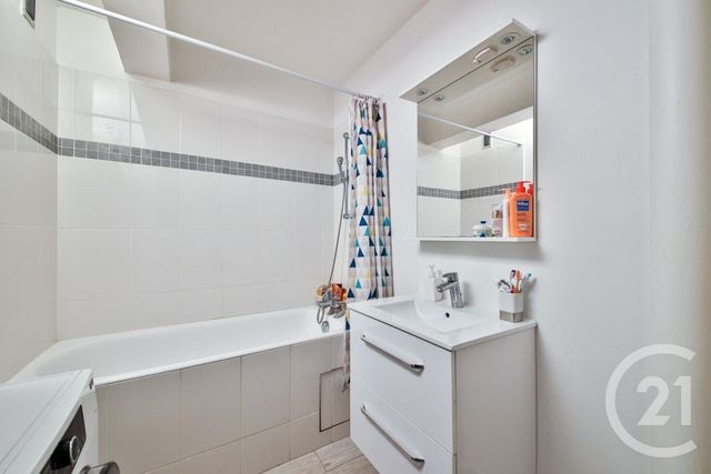 Appartement F4 à vendre - 4 pièces - 69,09 m2 - Paris - 75015 - ILE-DE-FRANCE