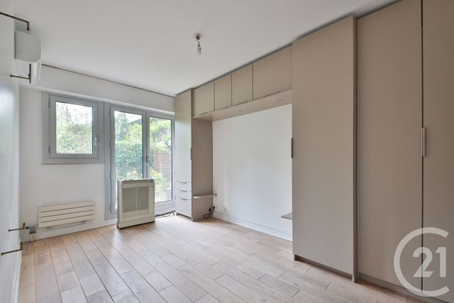 Afficher la photo en grand Appartement F3 à vendre - 3 pièces - 90 m2 - Paris - 75015 - ILE-DE-FRANCE