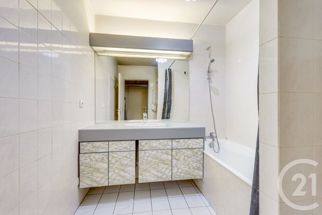 Appartement F4 &agrave; vendre - 4 pi&egrave;ces - 97,48 m2 - Paris - 75015 - ILE-DE-FRANCE