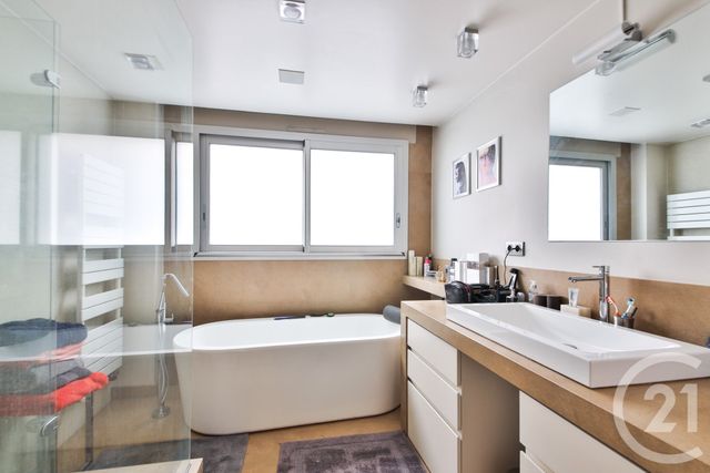 Appartement F4 à vendre - 5 pièces - 139,60 m2 - Paris - 75015 - ILE-DE-FRANCE