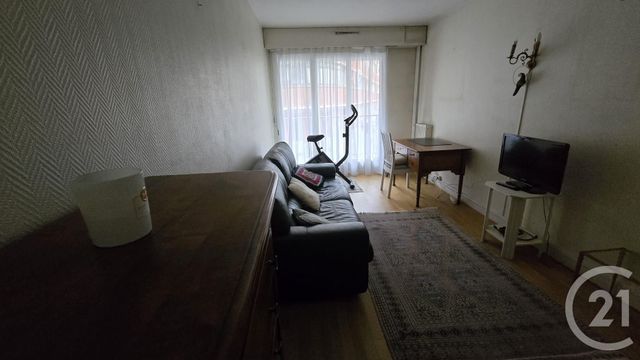 Appartement à louer - 4 pièces - 85,39 m2 - Paris - 75015 - ILE-DE-FRANCE