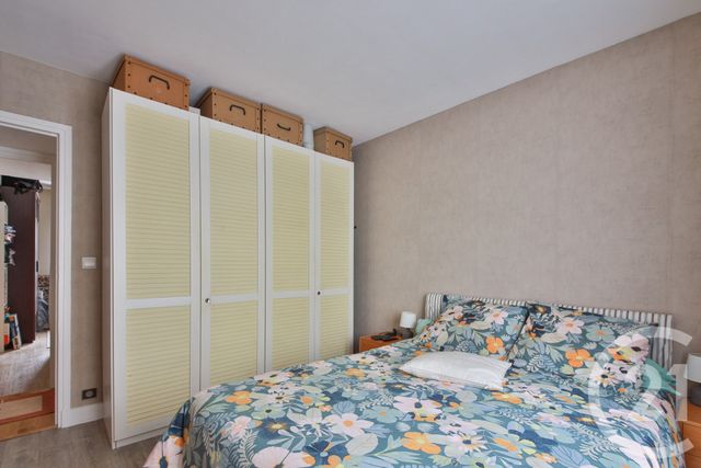 Appartement T3 à vendre - 3 pièces - 63 m2 - Paris - 75015 - ILE-DE-FRANCE