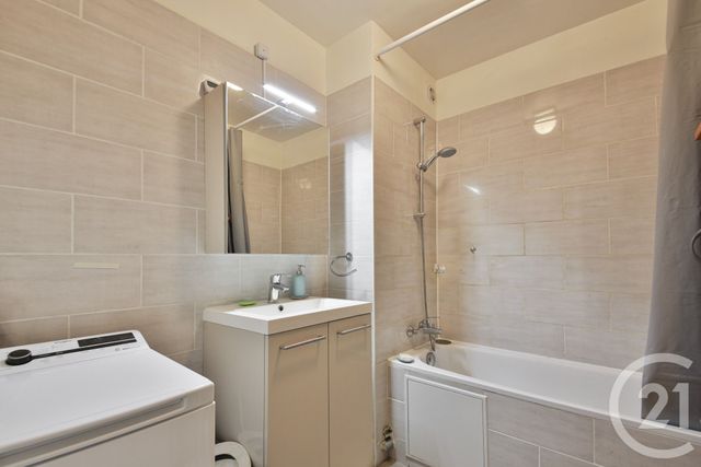 Appartement T3 à vendre - 3 pièces - 63 m2 - Paris - 75015 - ILE-DE-FRANCE