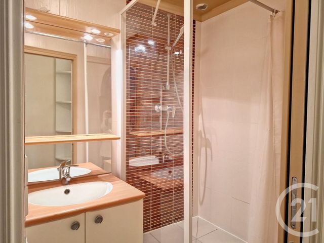 Appartement &agrave; louer - 2 pi&egrave;ces - 42,39 m2 - Paris - 75015 - ILE-DE-FRANCE