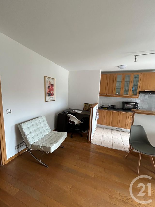 Appartement F1 &agrave; louer - 1 pi&egrave;ce - 35,89 m2 - Paris - 75015 - ILE-DE-FRANCE