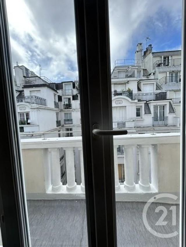 Appartement &agrave; louer - 3 pi&egrave;ces - 41,90 m2 - Paris - 75015 - ILE-DE-FRANCE