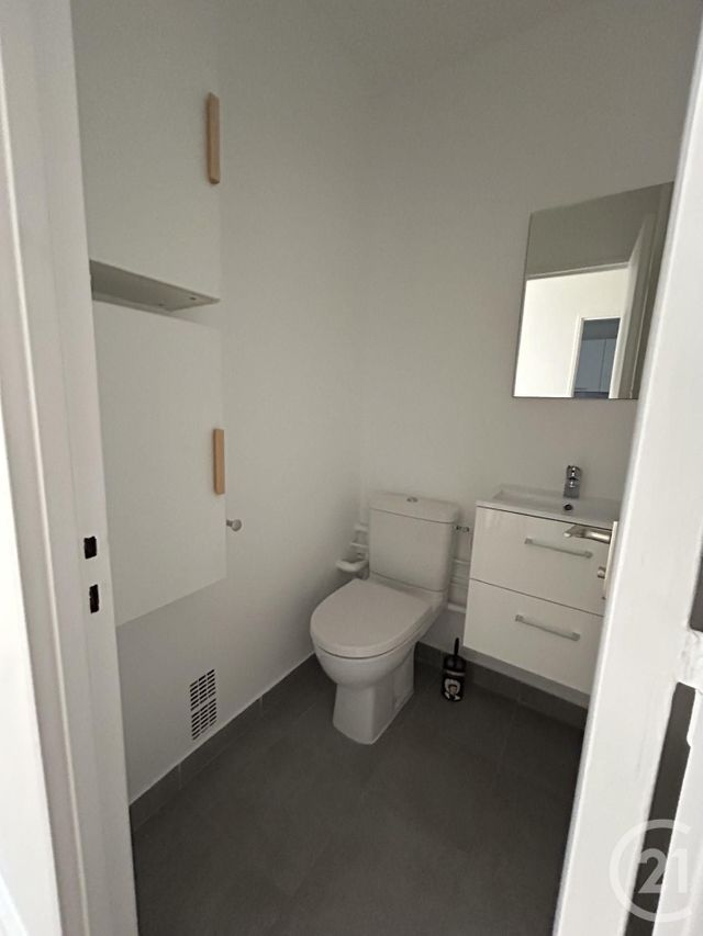 Appartement &agrave; louer - 2 pi&egrave;ces - 66,72 m2 - Paris - 75015 - ILE-DE-FRANCE