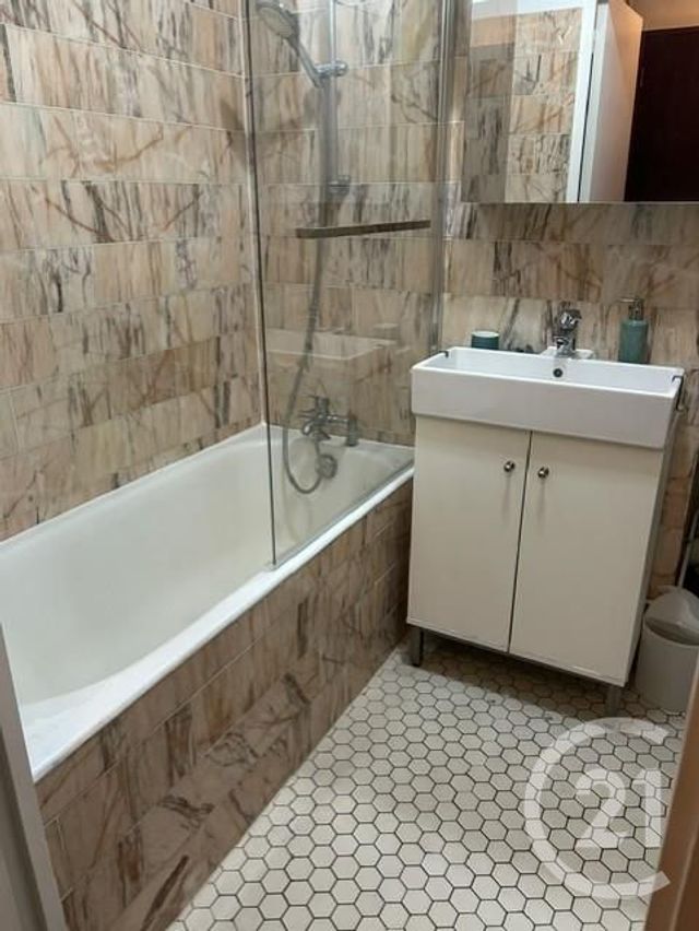 Appartement Studio &agrave; louer - 1 pi&egrave;ce - 28,31 m2 - Paris - 75015 - ILE-DE-FRANCE